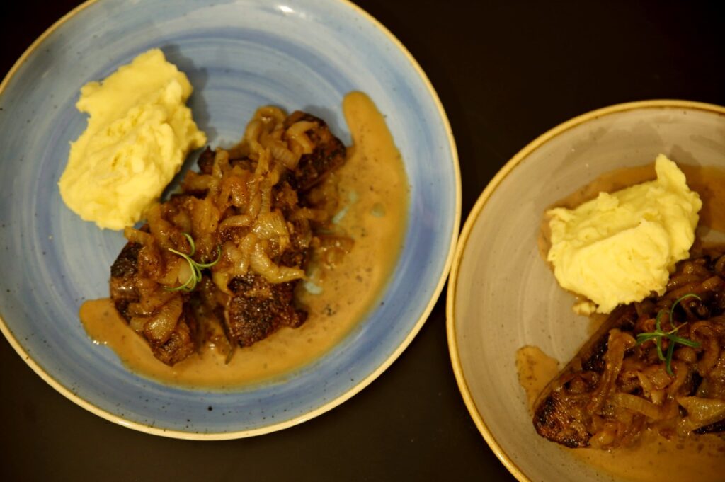 Indianxxnx - Foie de veau Ã  la Lyonnaise â€“ fried beef liver with onions â€“ Toidublogi