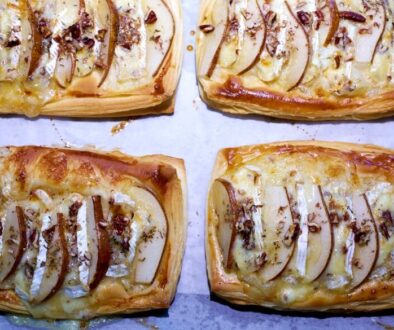 Puff pastry pie with pear, camembert cheese and walnuts