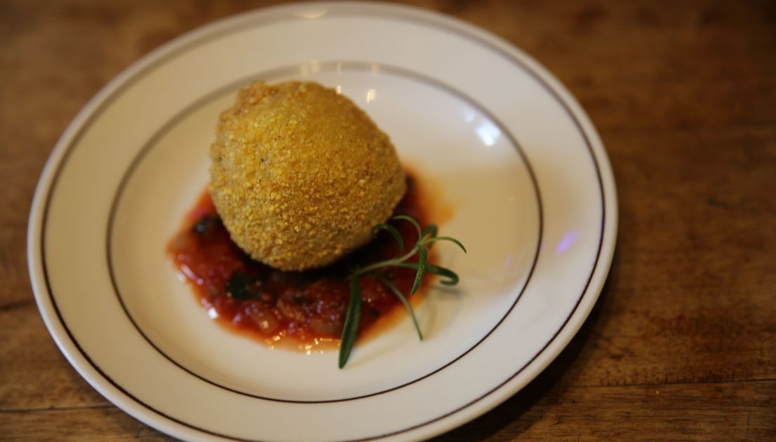 Arancini Di Riso (Risottopallid) Arrabbiata kastmega