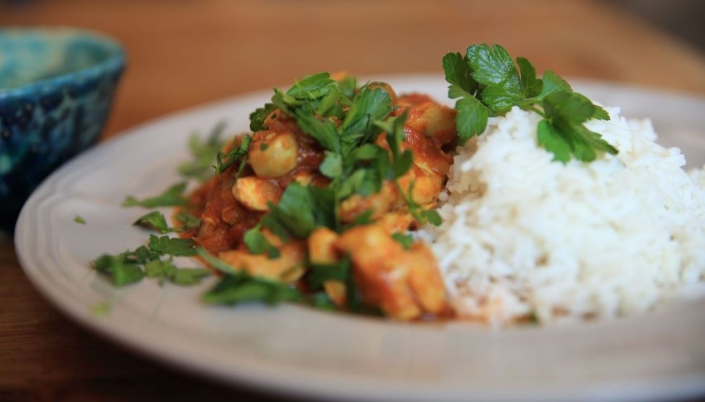 Simple home-made India chicken-curry