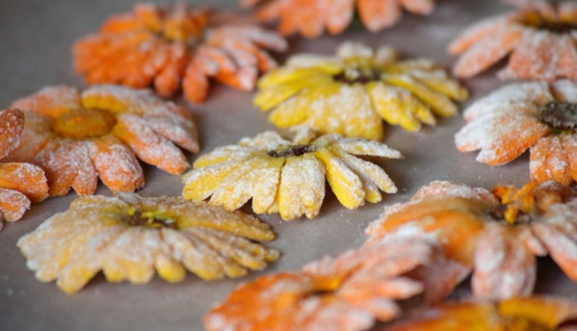 Chrystallized edible flowers