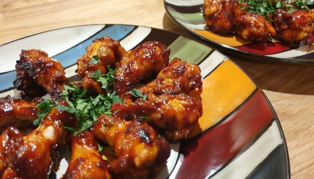 Spicy-sticky chicken wings