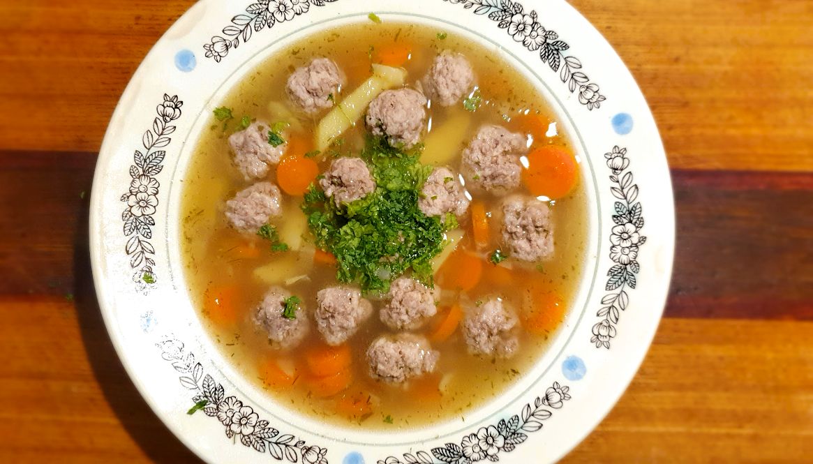 Frikadelle (meatball) soup