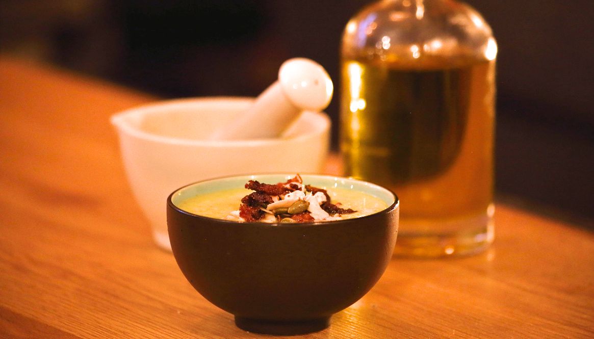 Broccoli-cauliflower-green pepper cream soup