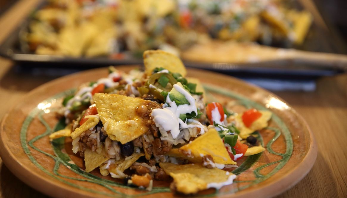 Nachos with cheese and minced meat