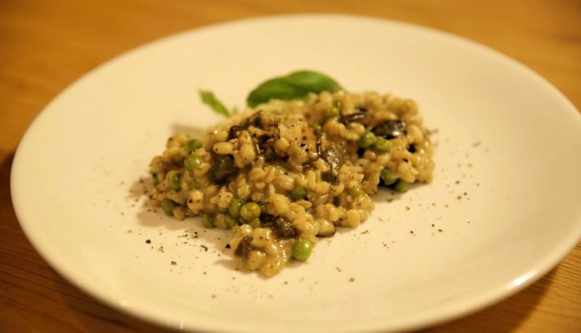 Orzotto with porcini and green peas