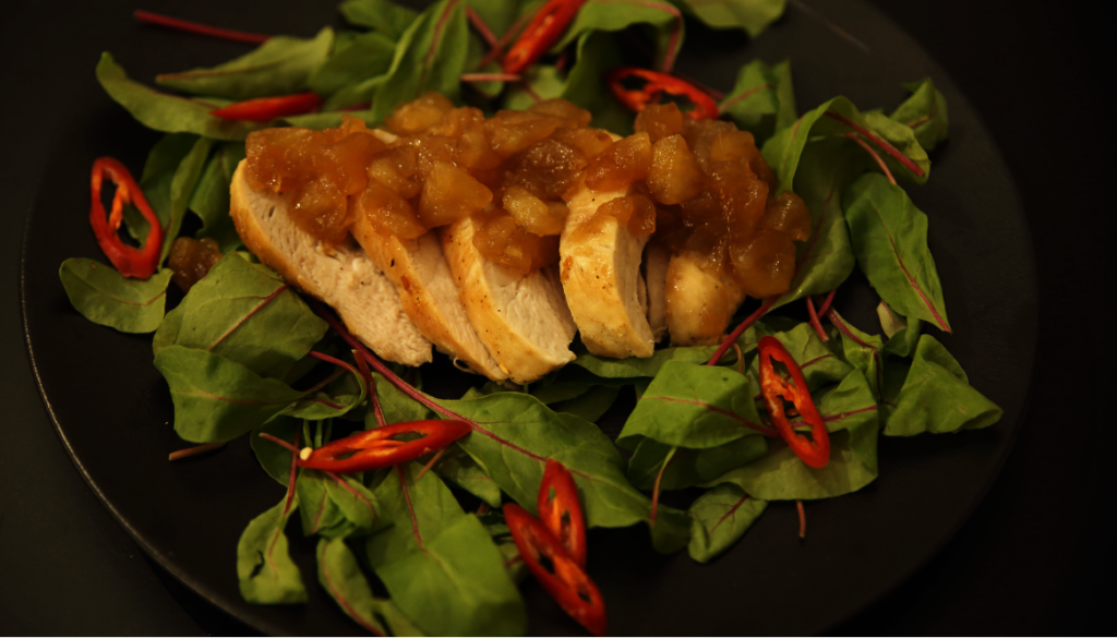 Chicken fillet in honey-mustard marinade with apple-calvados sauce