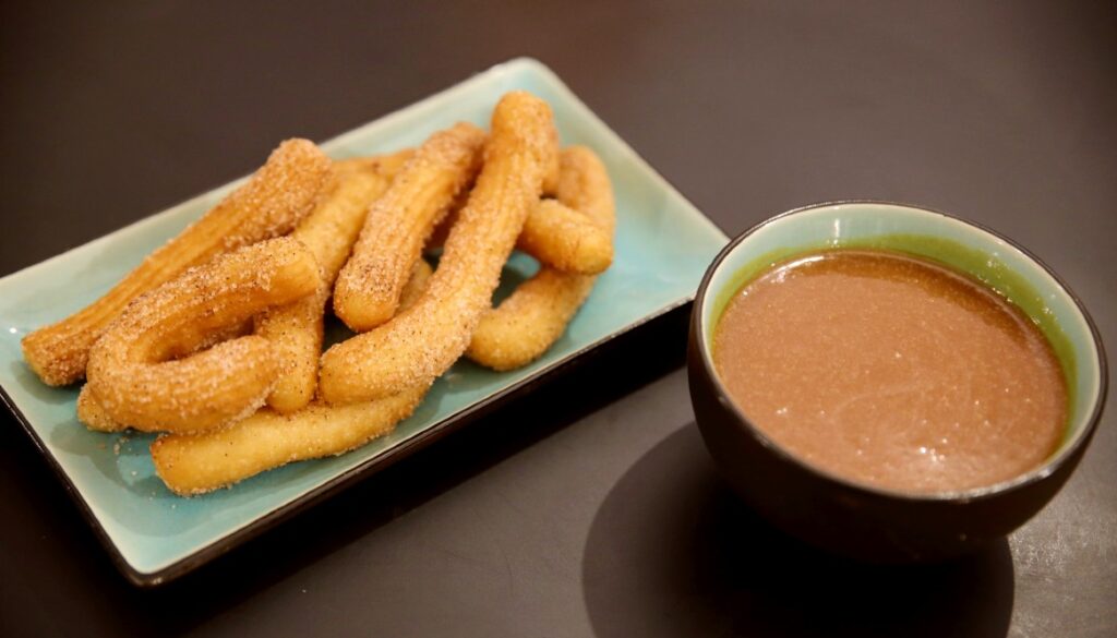 Churros with salted caramel