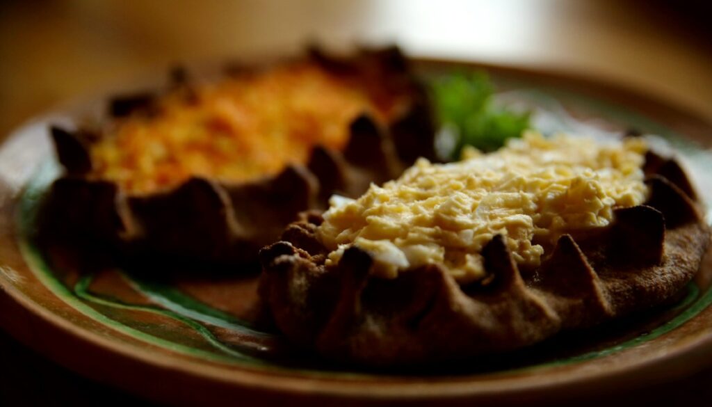 Karelian pies (karjalanpiirakka)