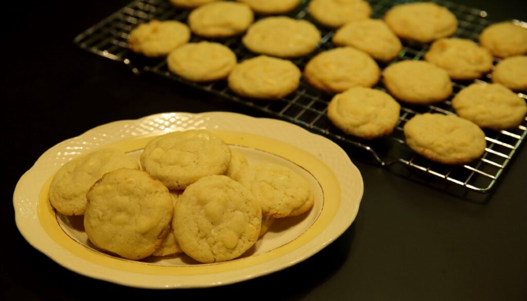 White Chocolate Macadamia Nut Cookies