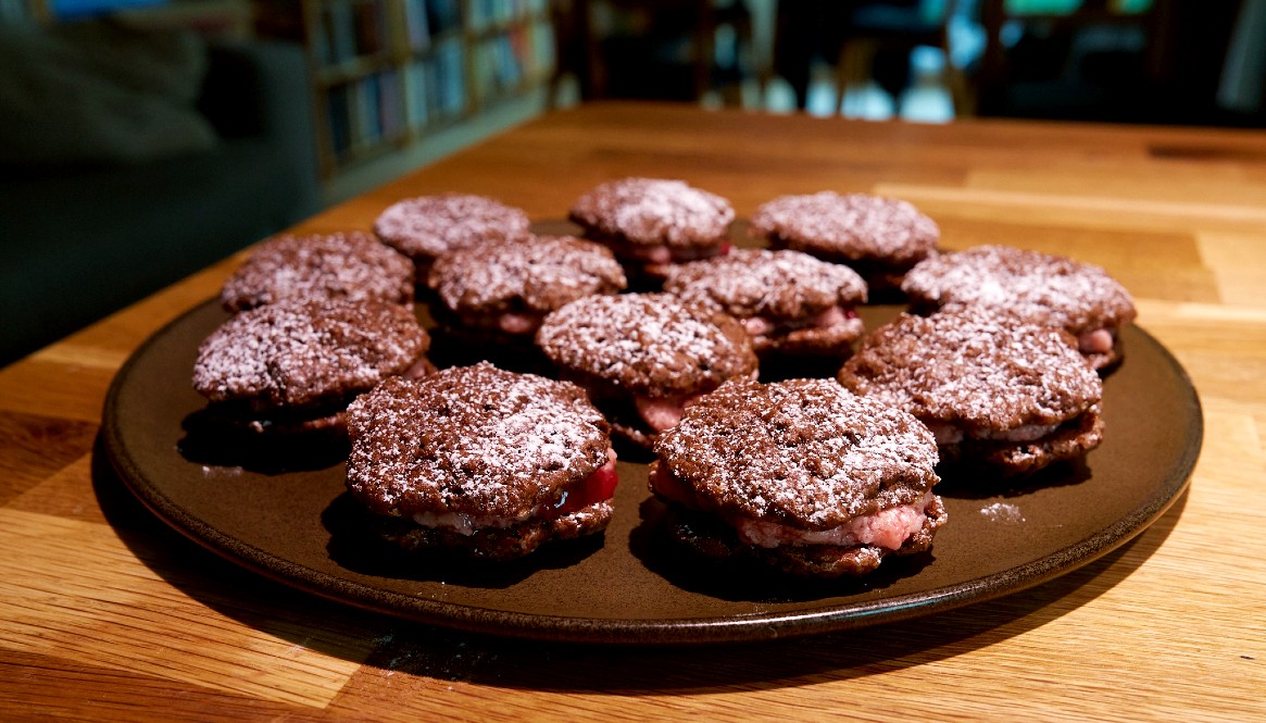 Cocoa Cookies with Raspberry Cream